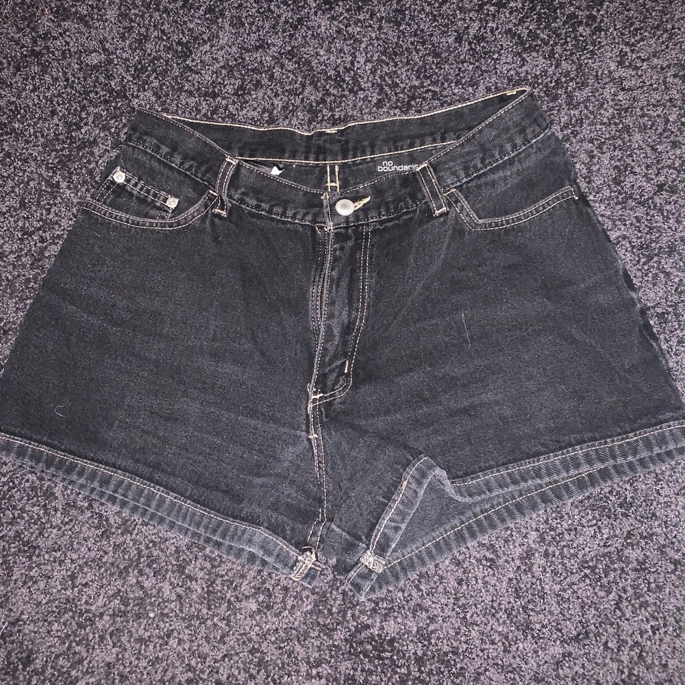 No boundaries black denim shorts size 11